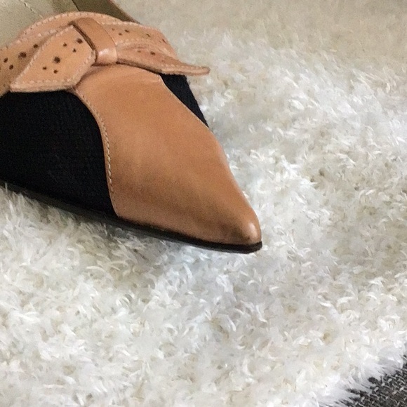 Vintage Furla tan leather/black “canvas” material heels. Size 39 (8.5 US size) - Picture 7 of 8